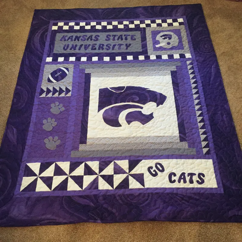 Kansas State Wildcats quilt in purple with Powercat logo