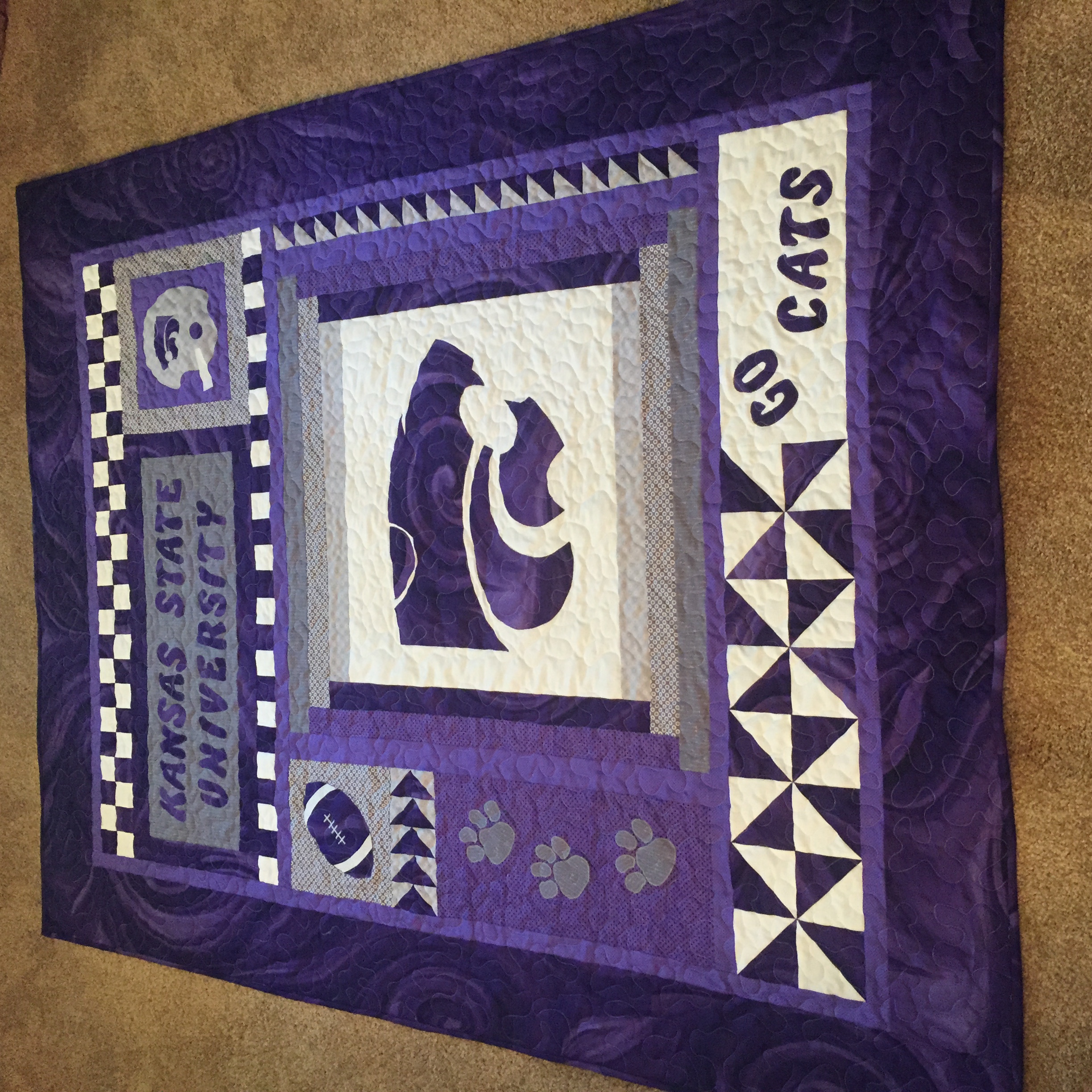 Kansas State Wildcats quilt in purple with Powercat logo
